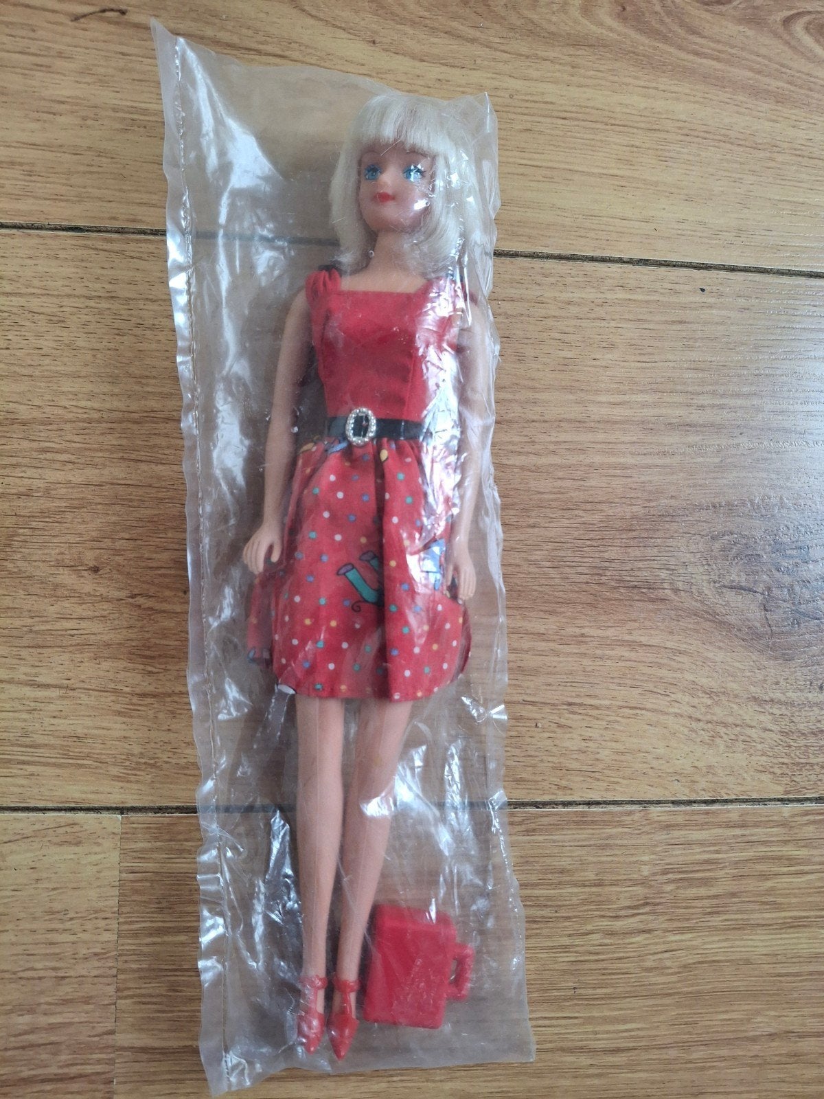 Oude barbie in ongeopende verpakking., Ophalen of Verzenden
