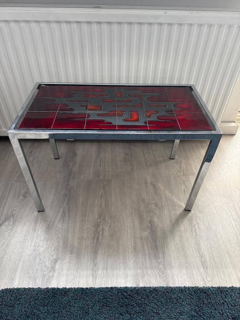 Vintage Bijzettafel met Tegelblad - Chroom & Rood, Ophalen, Gebruikt, 50 tot 75 cm, 50 tot 100 cm