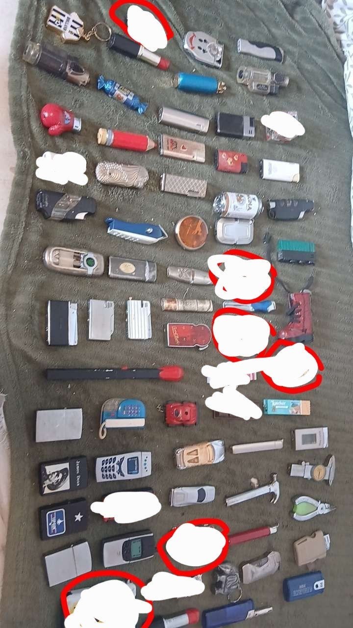 Aanstekers oud, Verzamelen, Rookartikelen, Aanstekers en Luciferdoosjes, Ophalen of Verzenden, Gebruikt, Aansteker