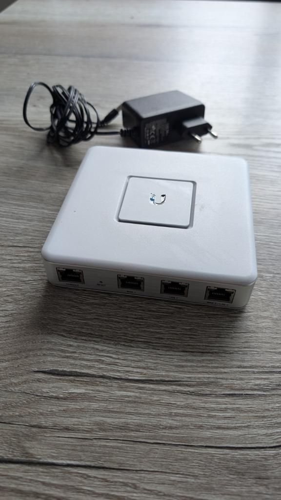 Ubiquiti Unifi security gateway, Ophalen of Verzenden, Gebruikt, Ubiquity UniFi