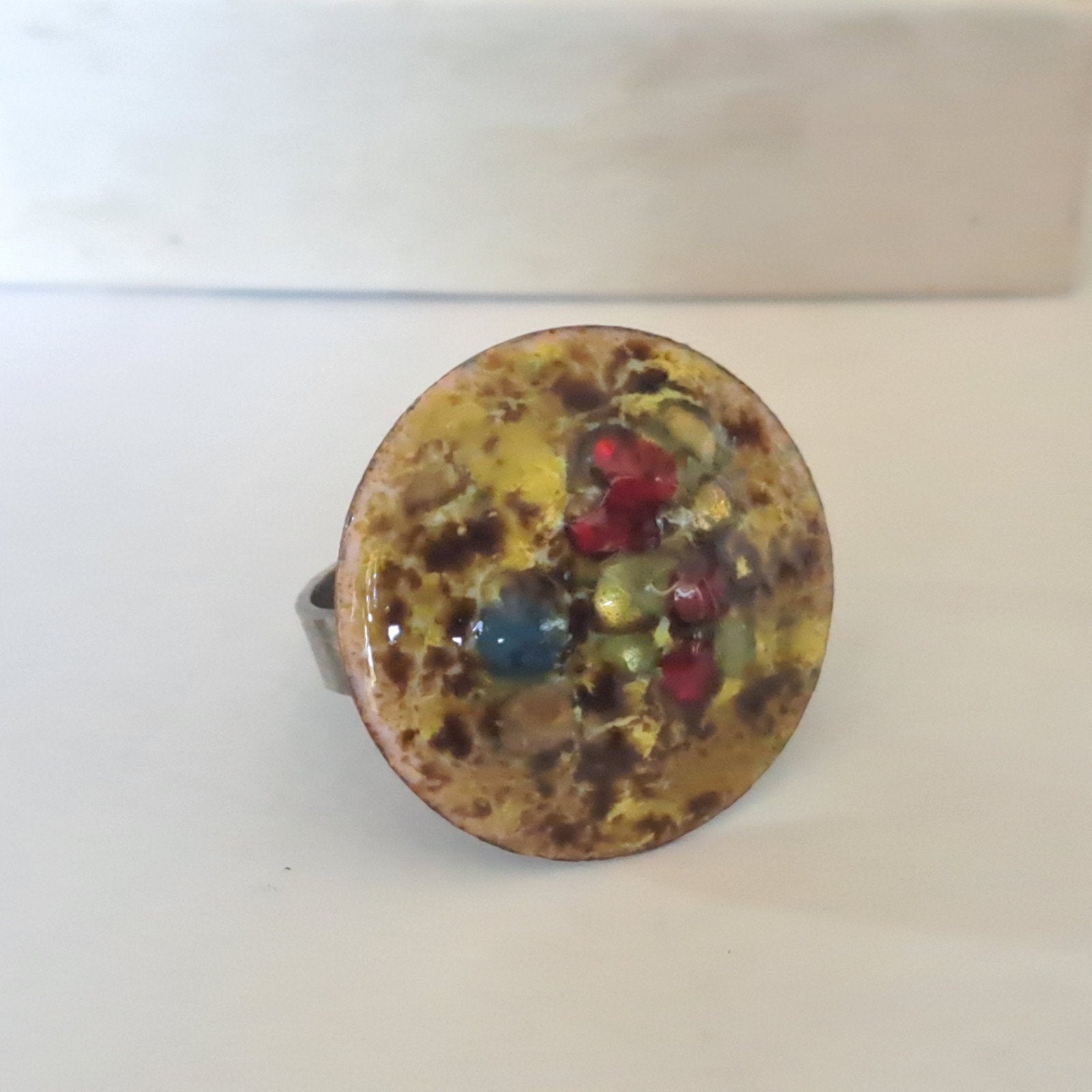Oude vintage emaille ring verstelbaar, Sieraden, Tassen en Uiterlijk, Antieke sieraden, Verzenden, Overige materialen, Ring