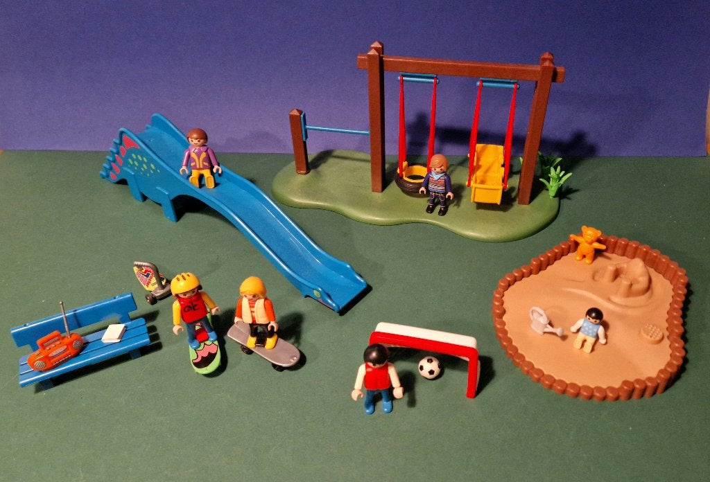 Playmobil 4070 speeltuin plus extra’s, Gebruikt, Complete set, Figuren, Family fun