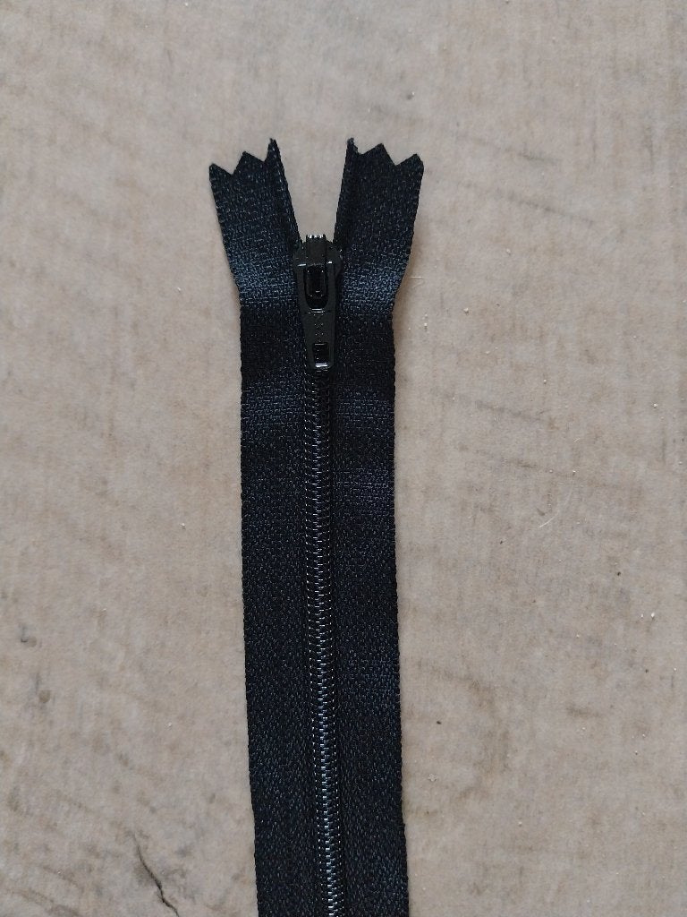 Zwarte rits niet deelbaar 40 cm NIEUW, Hobby en Vrije tijd, Ophalen of Verzenden, Nieuw, Rits of Sluiting