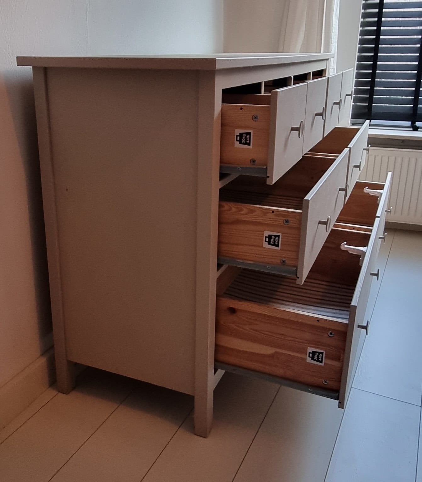 IKEA HEMNES ladekast met 8 lades, taupe geverfd, Huis en Inrichting, Kasten | Ladekasten, Ophalen, Gebruikt, 5 laden of meer, 100 tot 150 cm