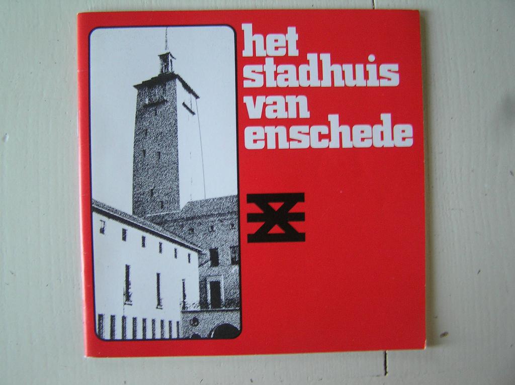 Het stadhuis van Enschede., Ophalen of Verzenden, Zo goed als nieuw