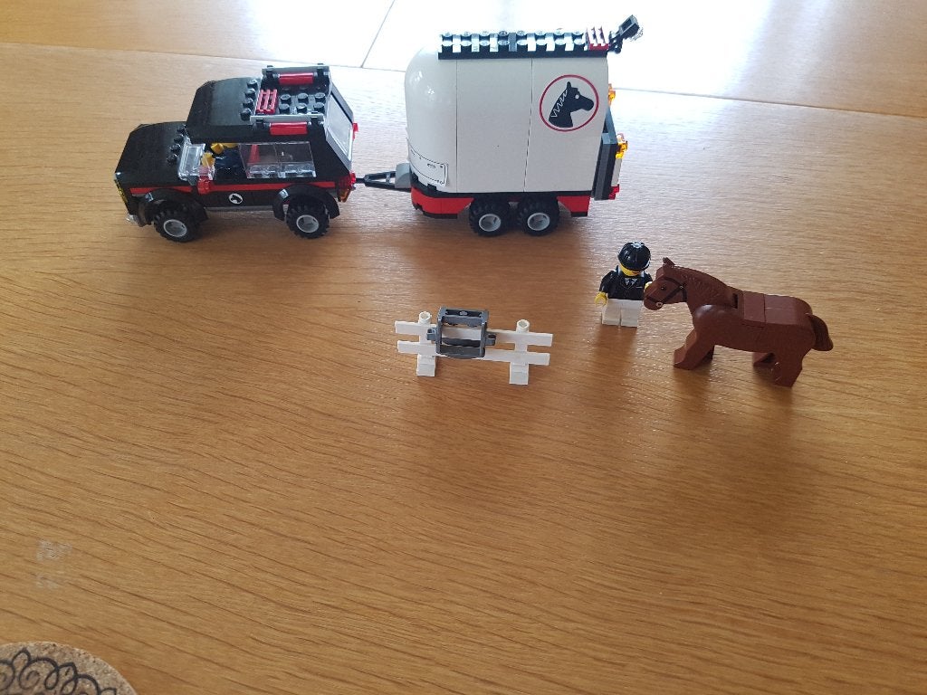 Lego Nr. 7635 City Jeep met Paardentrailer Complete set, Kinderen en Baby's, Speelgoed | Duplo en Lego, City, Lego, Ophalen of Verzenden