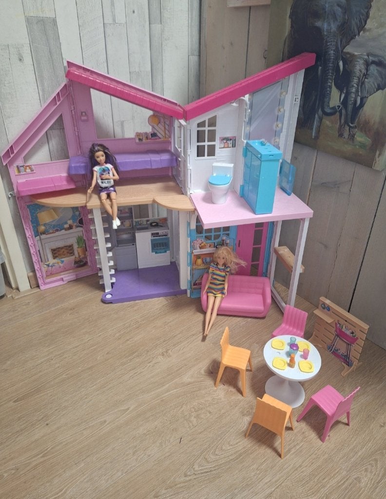Barbiehuis, Ophalen, Poppenhuis