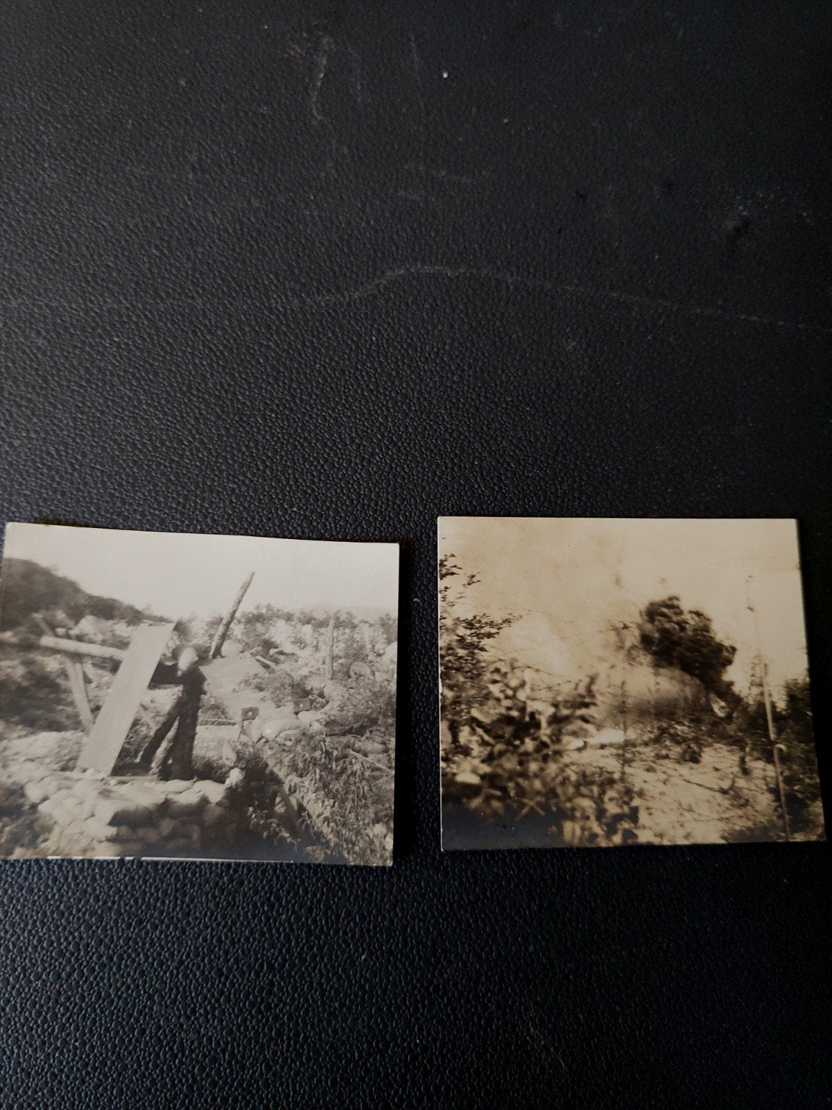 2xwo2Oude foto's van oorlogsscènes loopgraven explosie, Ophalen of Verzenden, Duitsland, Foto of Poster
