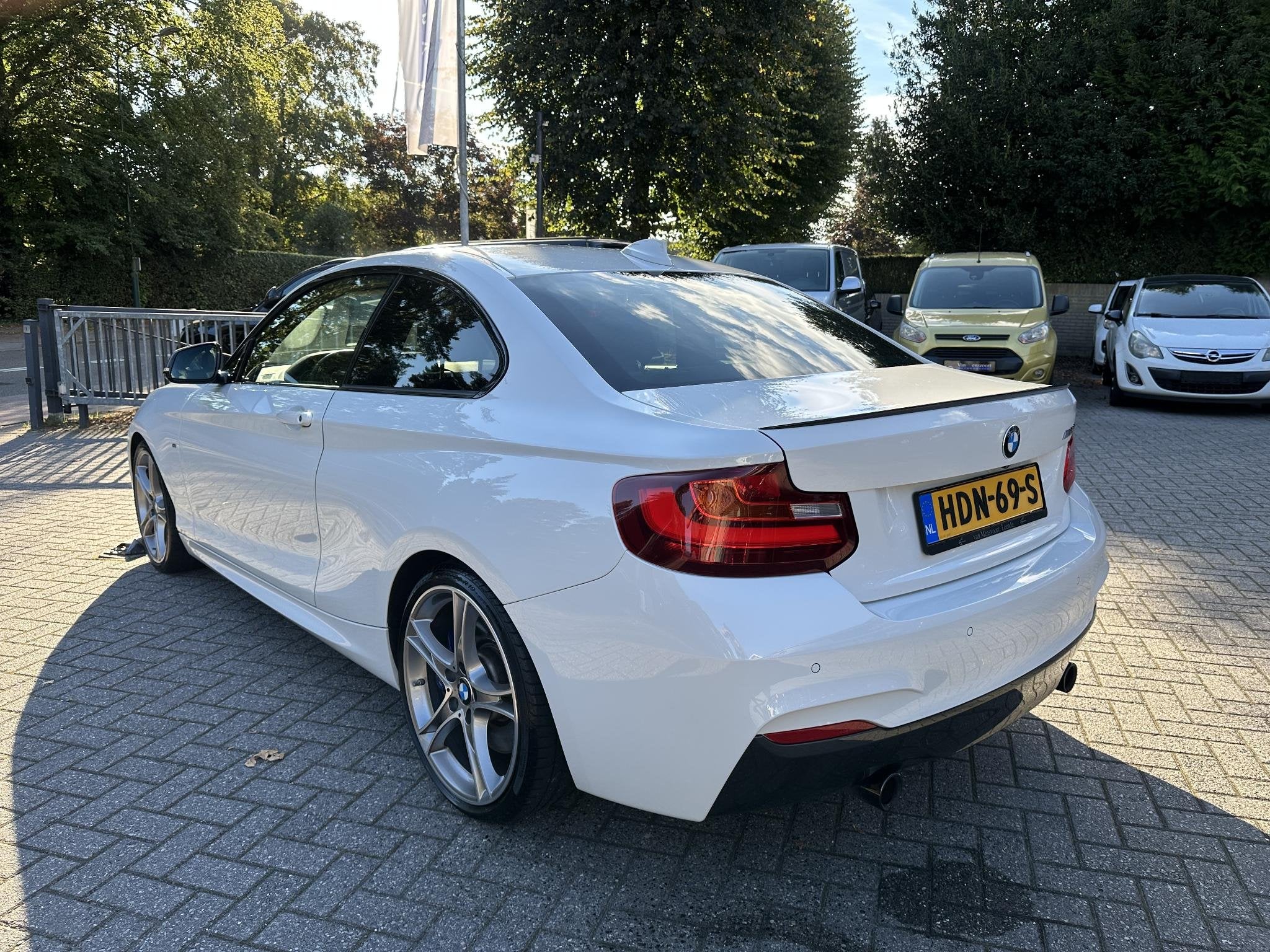 BMW 2-serie Coupé M235i +/-380PK Nieuwstaat!|NaviProf|Camer, Auto's, Dealer onderhouden, Achterwielaandrijving, Gebruikt, Euro 6