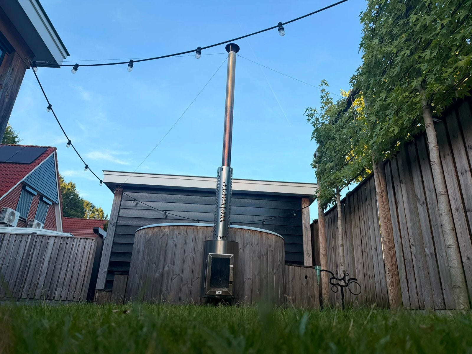 Welvaere Oval Hottub - Zo goed als nieuw 10 persoons, Ophalen, Zo goed als nieuw, Trap, Vast