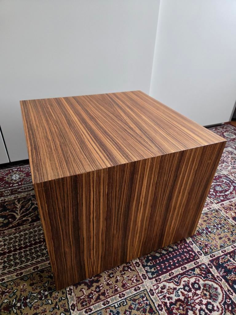 Houten bijzettafel/salontafel kubus zebrahout, Huis en Inrichting, Ophalen