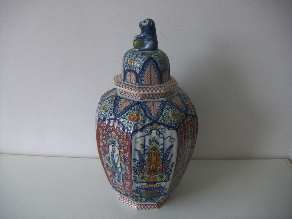 Makkum Tichelaar keramiek grote deksel vaas jr.1940-1960., Ophalen of Verzenden