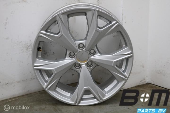 NIEUWSTAAT! Org. 1 losse 17 inch velg Audi A1 GB 82A601025S