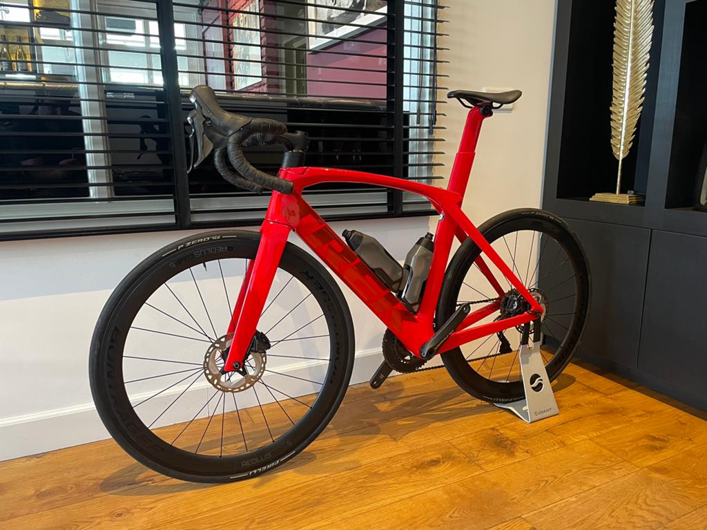 Te koop zeer nette Trek Madone SL 6 maat 56, 28 inch, Carbon, Heren, Zo goed als nieuw