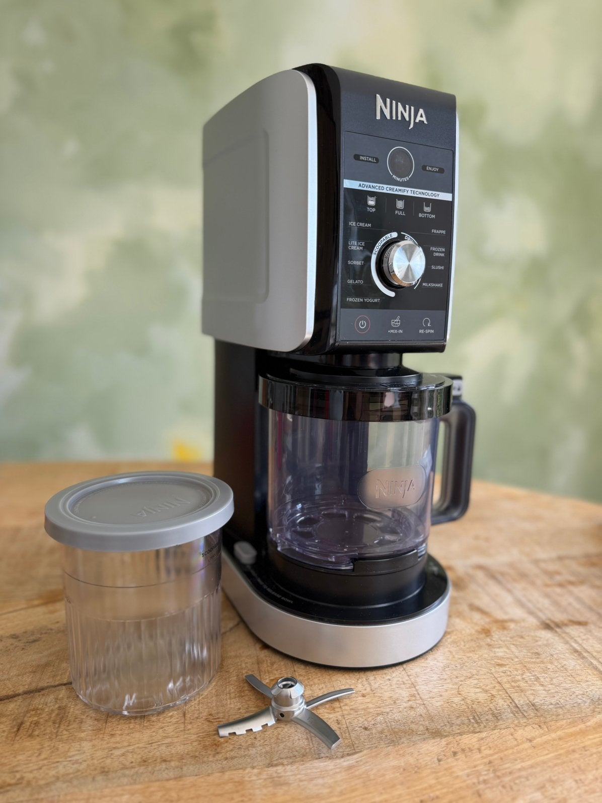 Ninja CREAMi Deluxe 10-in-1 ijsmachine + 3 bakken, Ophalen, Zo goed als nieuw
