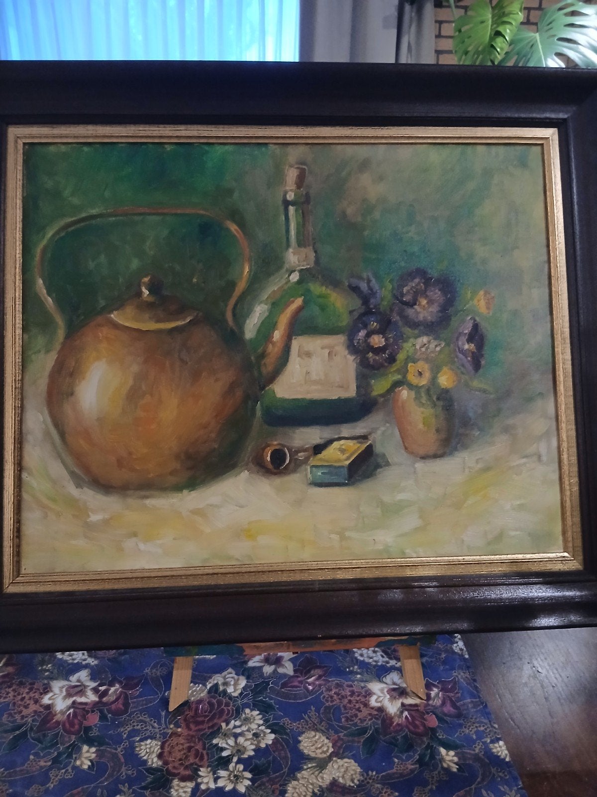 Stilleven met theepot, fles en bloemen - Olieverf op doek, Antiek en Kunst, Bloemen, Bijzondere lijst, Doek, Ophalen of Verzenden