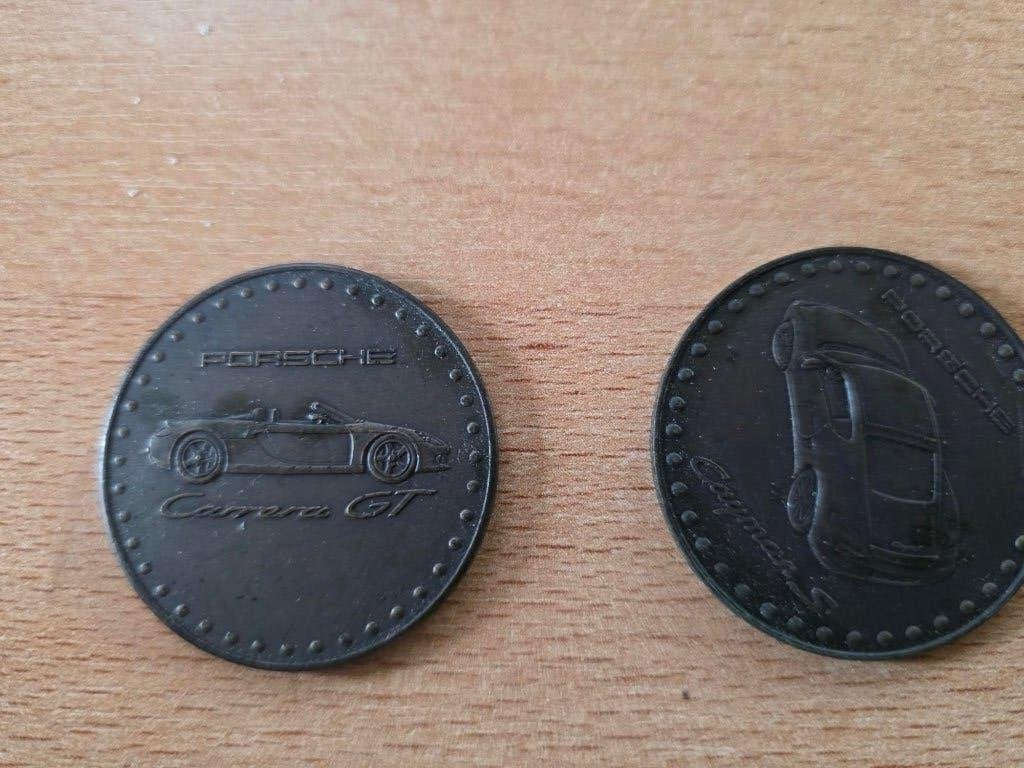 Porsche kalendermunten 2002 +2006  Cayman S  /  Carrera GT, Verzenden, Gebruikt, Auto's