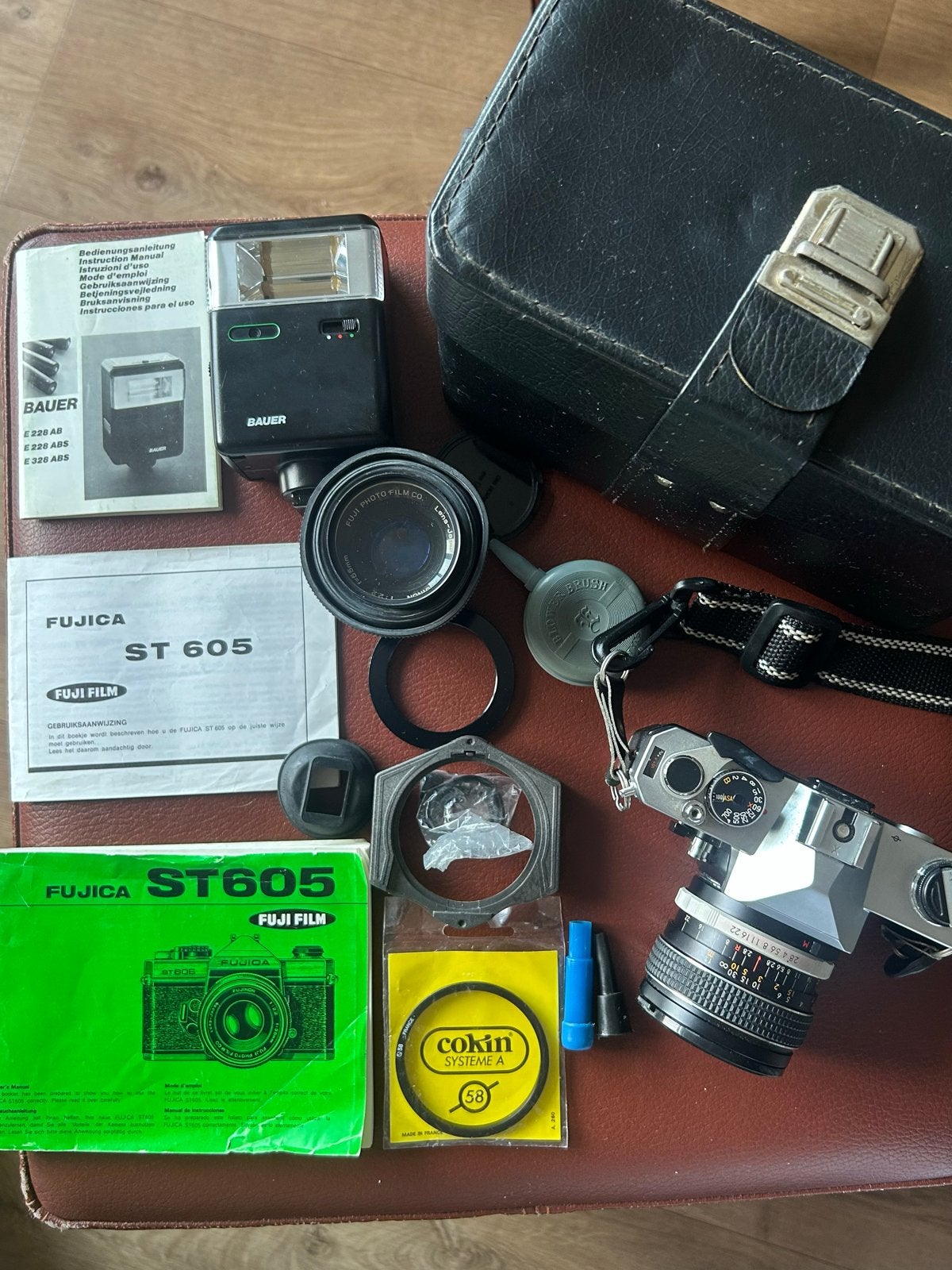Fujica ST605 Spiegelreflexcamera met Bauer flitser en access, Ophalen of Verzenden, Gebruikt, Spiegelreflex, Fuji