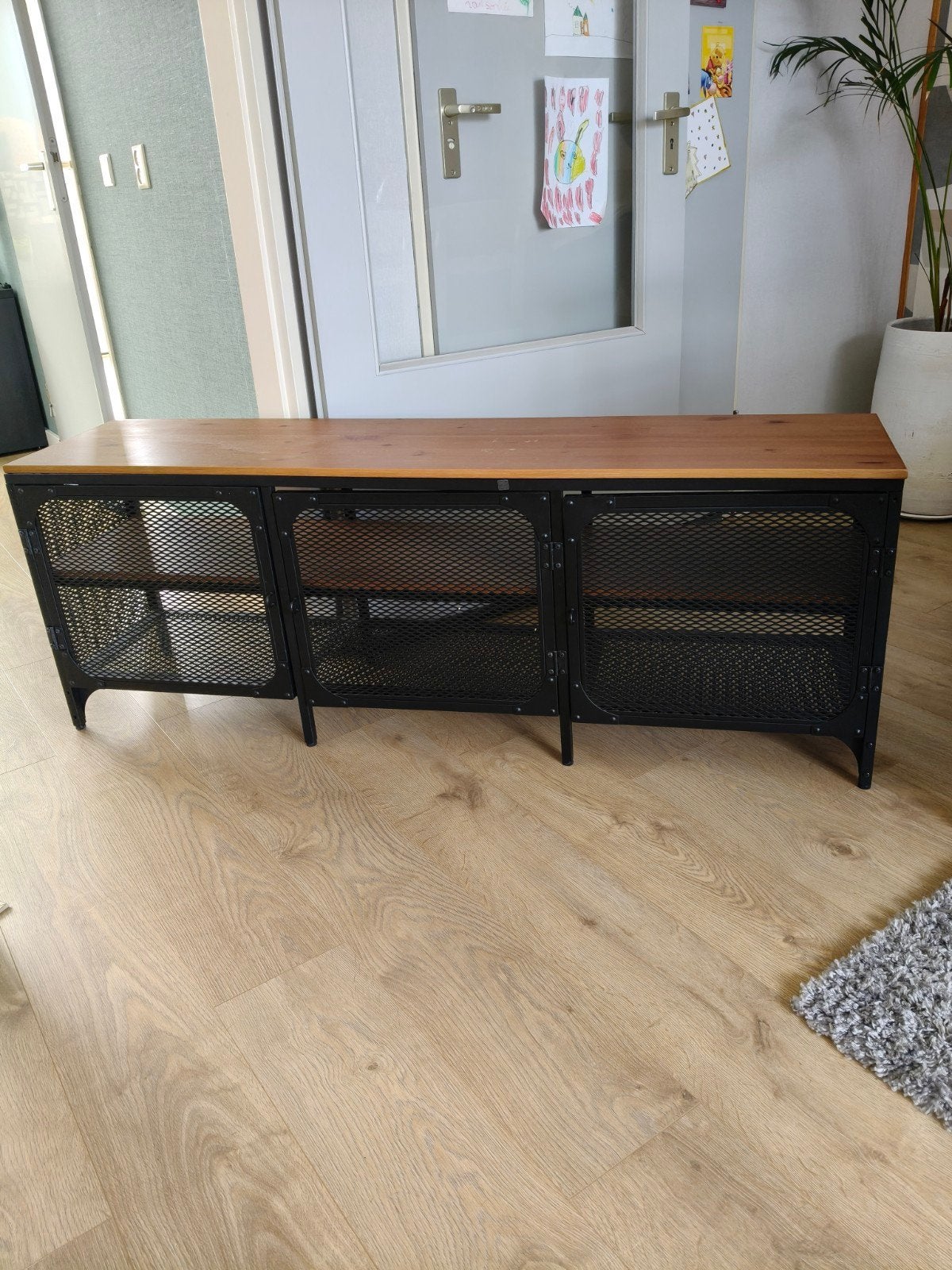 TV kast fjallbo serie Ikea, Ophalen, 25 tot 50 cm, Metaal, Minder dan 100 cm