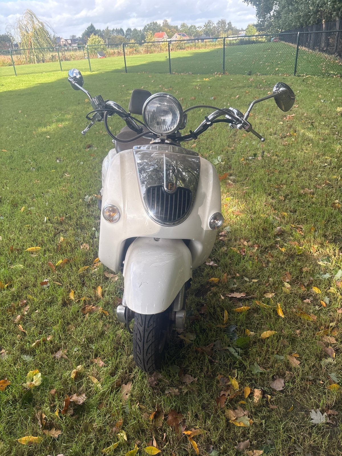 Figuretta Scooter, Fietsen en Brommers, Ophalen, Gebruikt, Maximaal 25 km/u, Benzine
