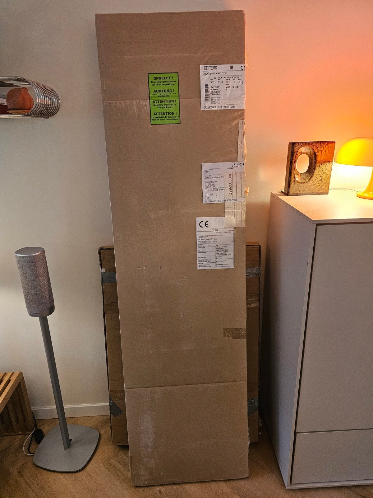 Vasco Arche AB handdoekradiator, wit (RAL 9016), Ophalen, Radiator, Nieuw, Minder dan 60 cm