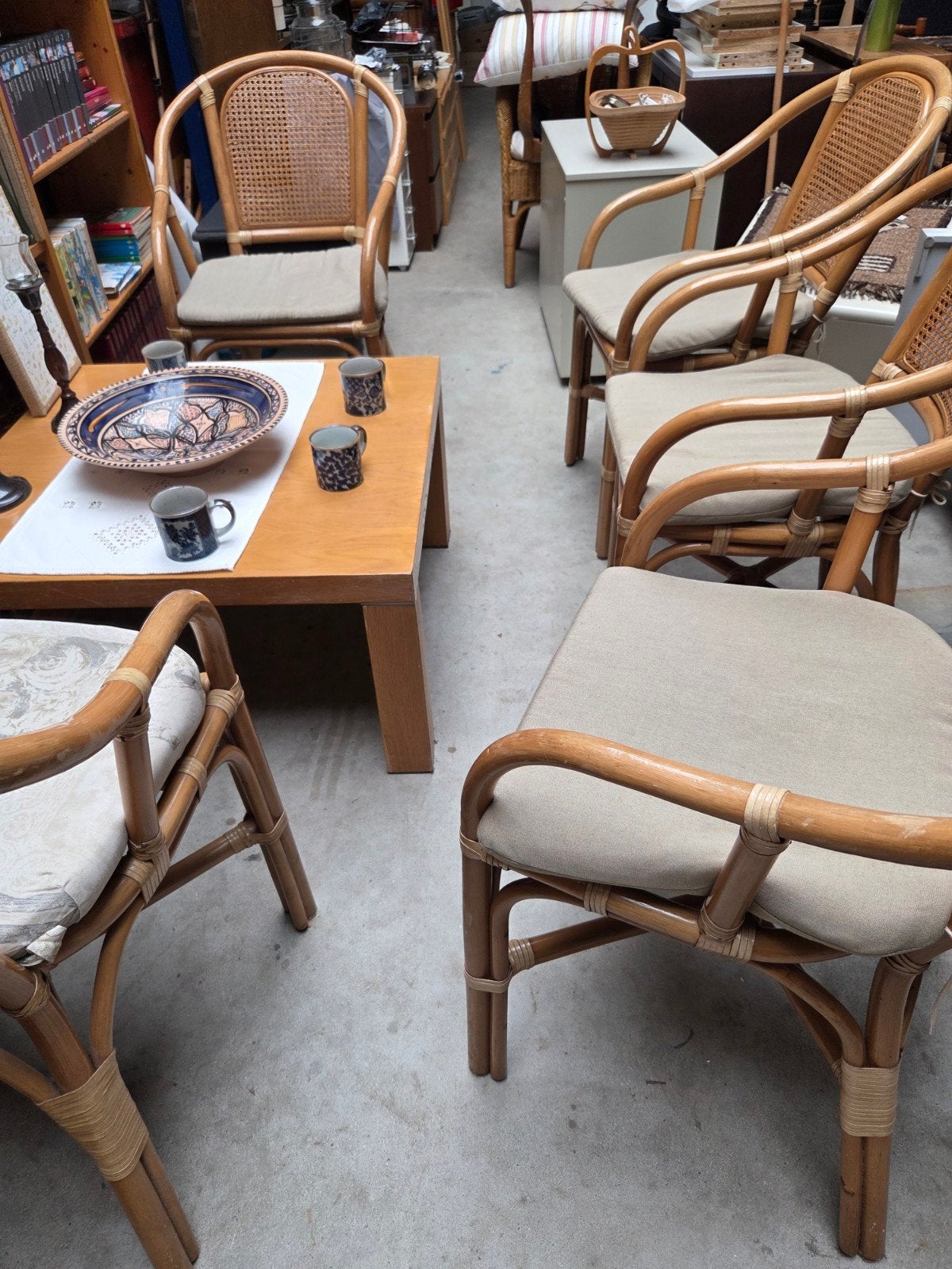 5 heerlijke comfortabele armlening stoelen van rotan, Gebruikt, Overige kleuren, Riet of Rotan, Vijf, Zes of meer stoelen