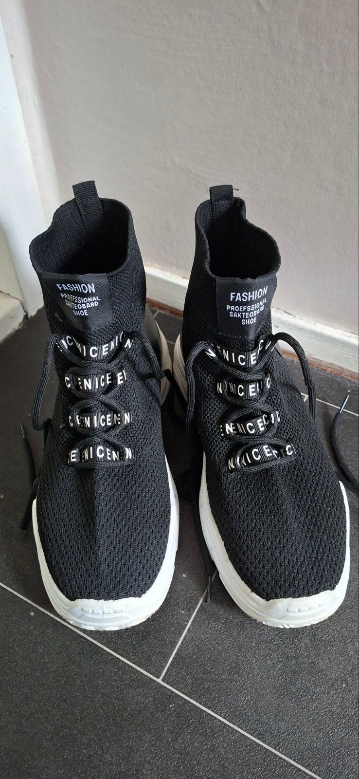 Sneakers, Kleding | Dames, Fashion, Zwart, Ophalen of Verzenden, Sneakers of Gympen