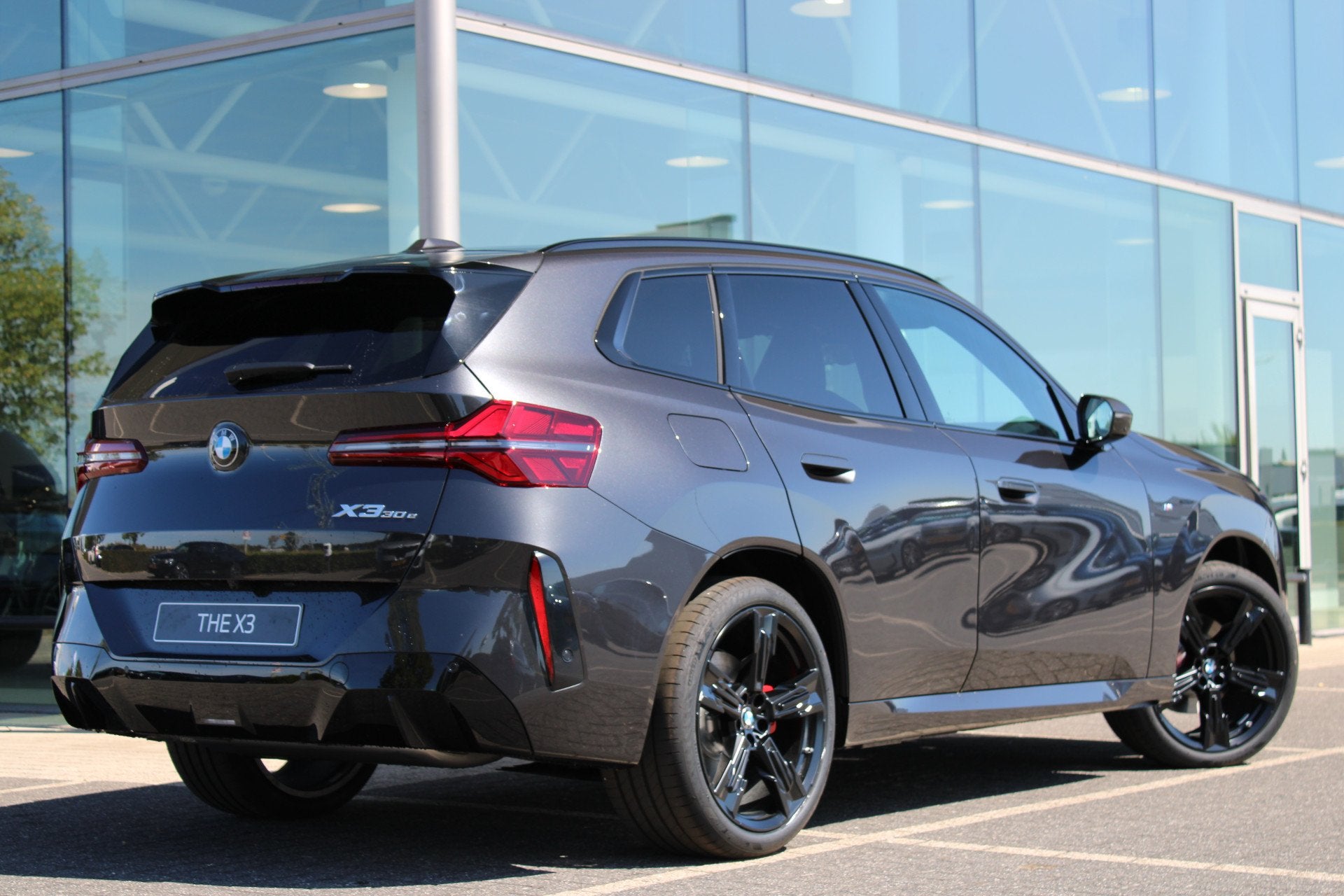 BMW X3 30e xDrive M Sport Automaat / Panoramadak / Trekhaak, Automaat, 1998 cc, Zwart, 4 cilinders