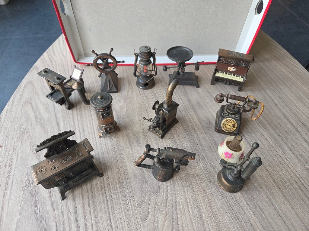Verzameling 11 antieke Playme puntenslijpers, Spanje, Ophalen of Verzenden