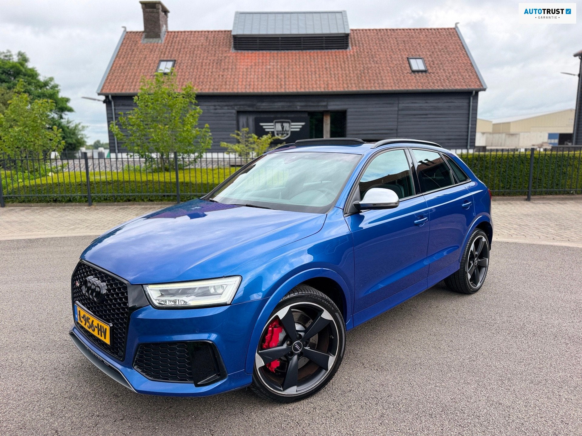 Audi Q3 2.5 TFSI RS Q3 QUATTRO PERFORMANCE PANORAMDAK BOSE C, Auto's, Audi, Automaat, Gebruikt, Blauw, 340 pk