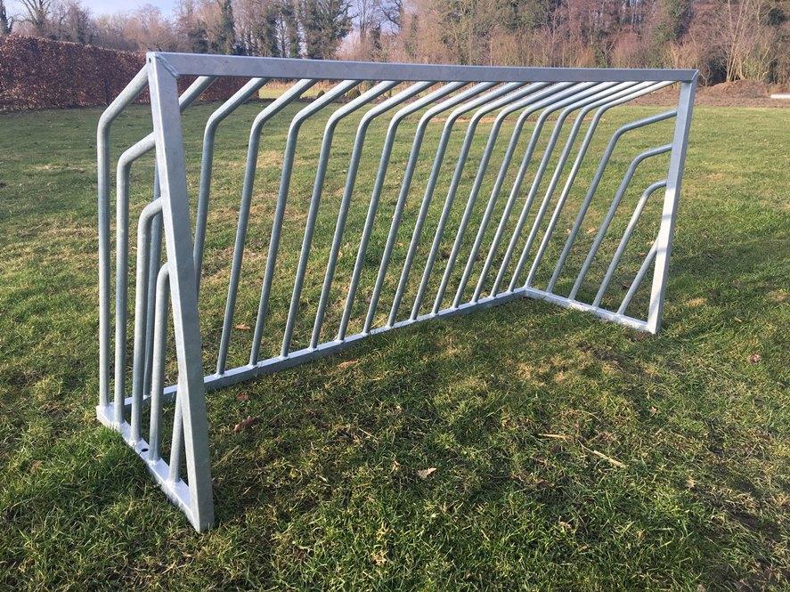 Anti vandalisme voetbaldoel Spijlen 150x75 Anti vandaal  190, Maat XS of kleiner, Ophalen of Verzenden, Nieuw, Shirt