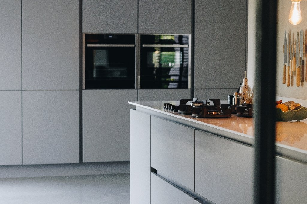 Moderne matgrijze keuken, composiet blad, PITT Cooking, Neff, Huis en Inrichting, Keuken | Complete keukens, Ophalen, Gebruikt
