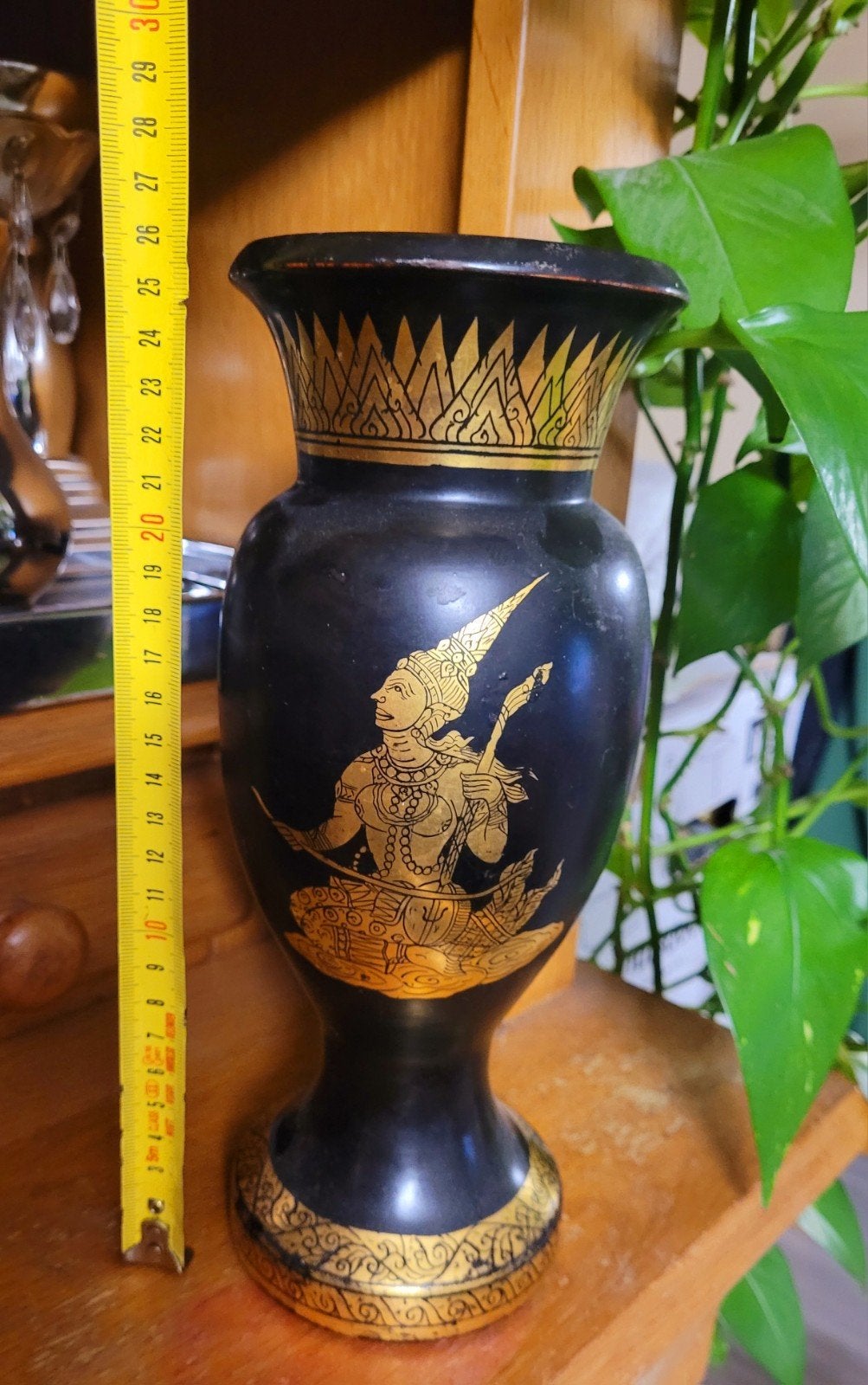 Antieke Thaise Vaas met Gouden Decoratie, Ophalen of Verzenden