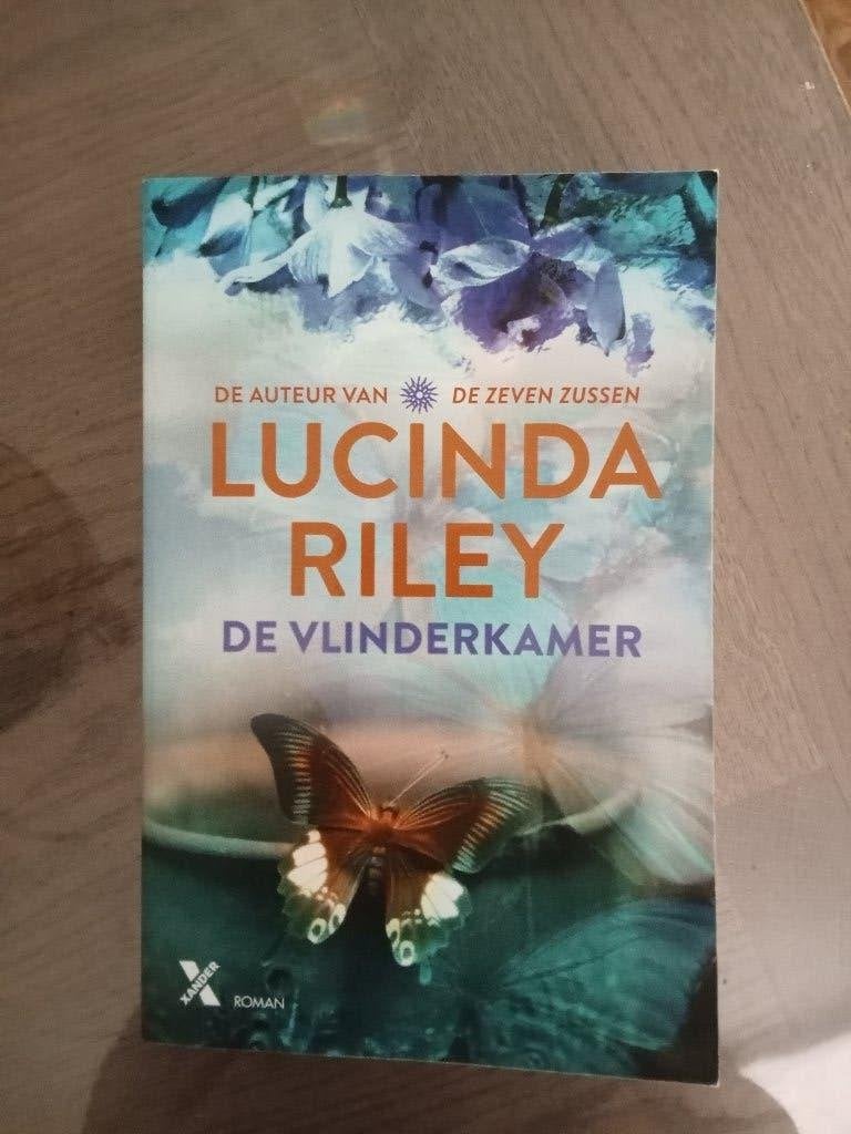 Lucinda Riley - De Vlinderkamer, Boeken, Romans, Gelezen, Ophalen of Verzenden