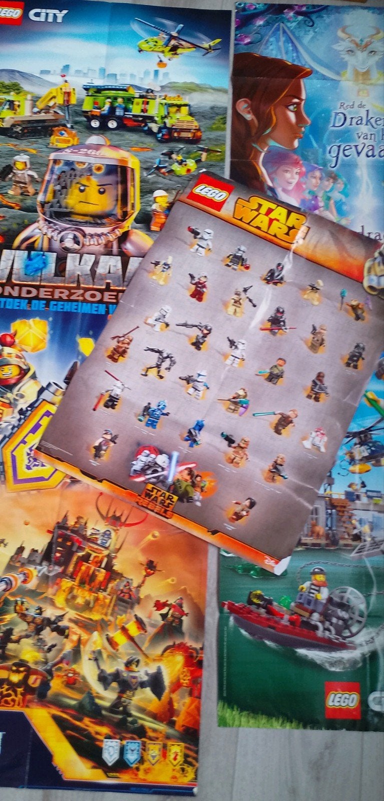 Foto 2 van Diverse LEGO Posters Star Wars, City, Friends, Nexo Knights