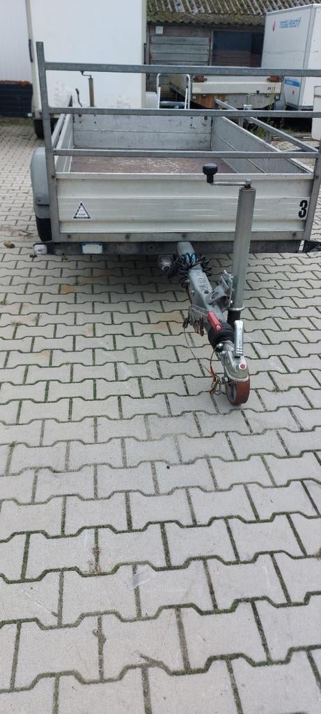 Enkelassige assen geremd 750 kilo, Ophalen of Verzenden, Gebruikt