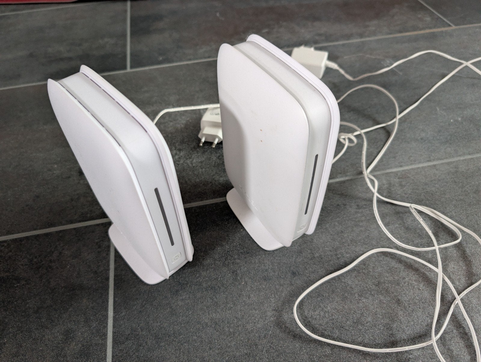 2x Zyxel Multy M1 (WSM20) (AX1800 - Wifi6), Ophalen of Verzenden, Gebruikt, Router, Zyxel