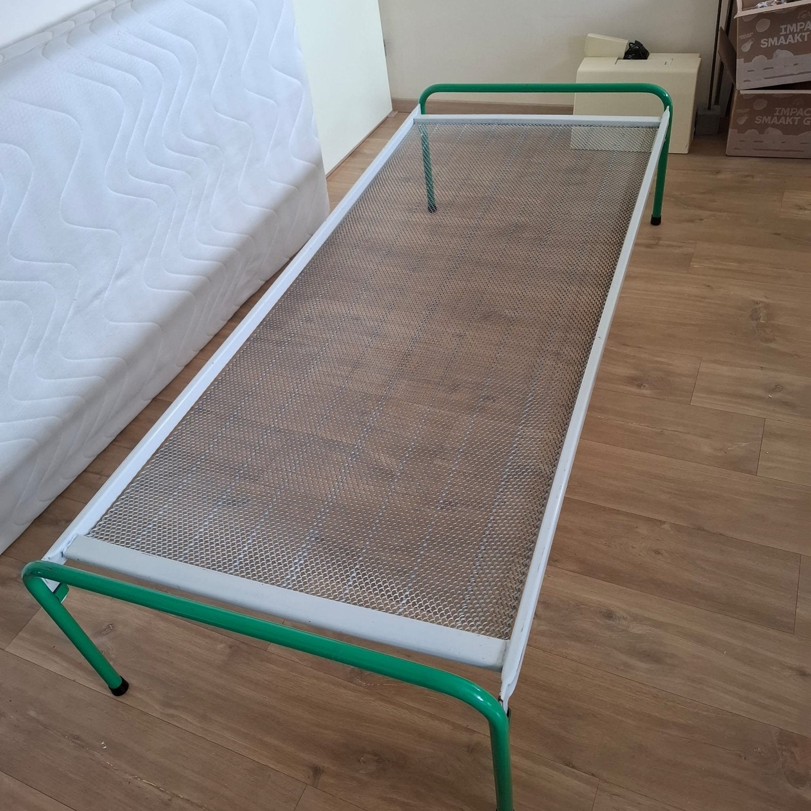 Eenpersoons bedframe met gaasbodem, Ophalen, Gebruikt, 80 cm, 200 cm