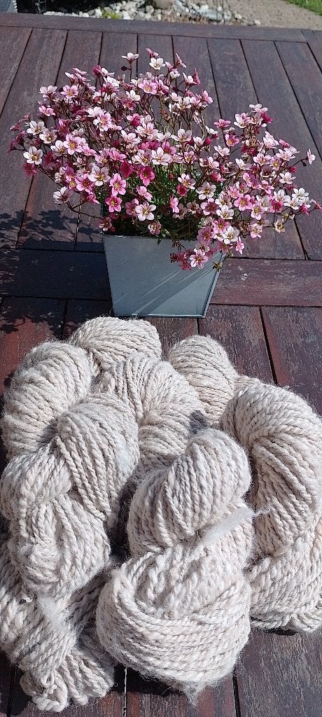 Alpaca wol crème handgesponnen 940g, Ophalen of Verzenden, Nieuw, Breien of Haken, Wol of Garen