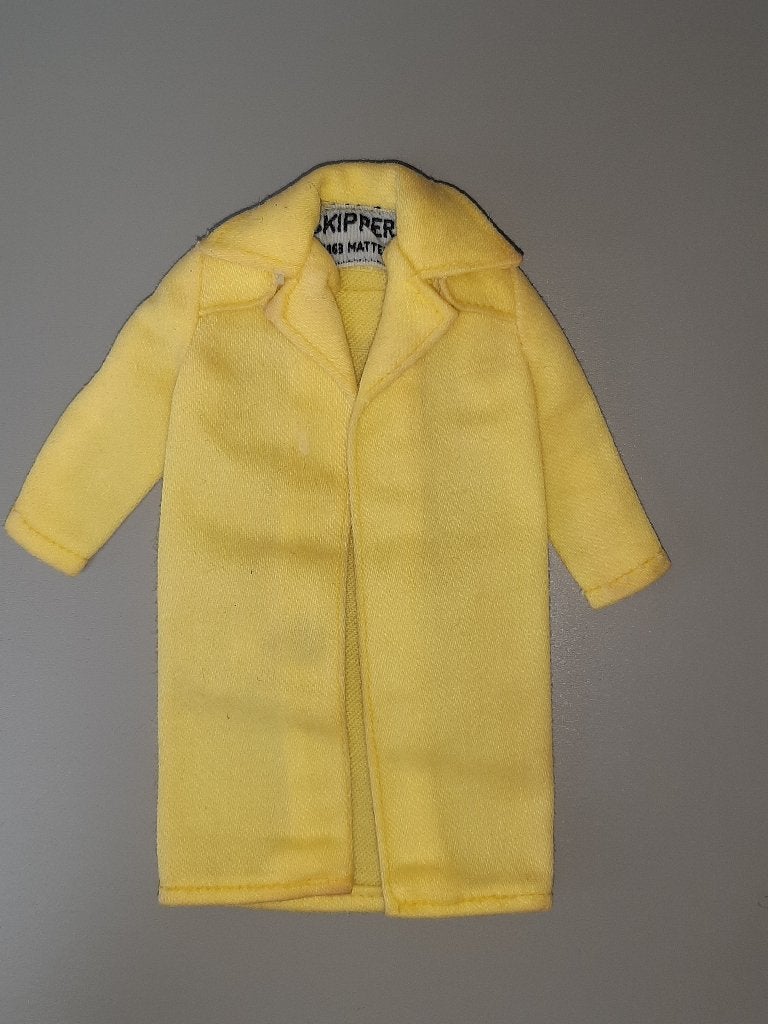 barbie gele vintage jas Skipper, Verzamelen, Ophalen of Verzenden, Zo goed als nieuw, Kleertjes
