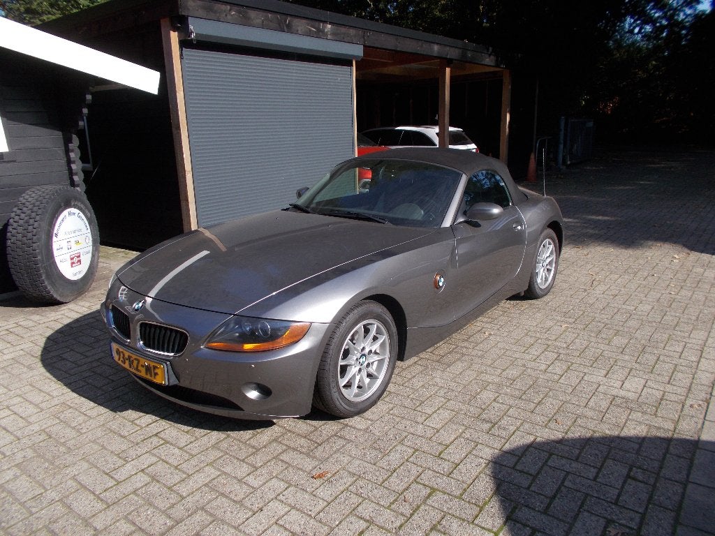 BMW Z4 2.0 I Roadster 2005 Grijs, 13 km/l, 1995 cc, 4 cilinders, Cabriolet