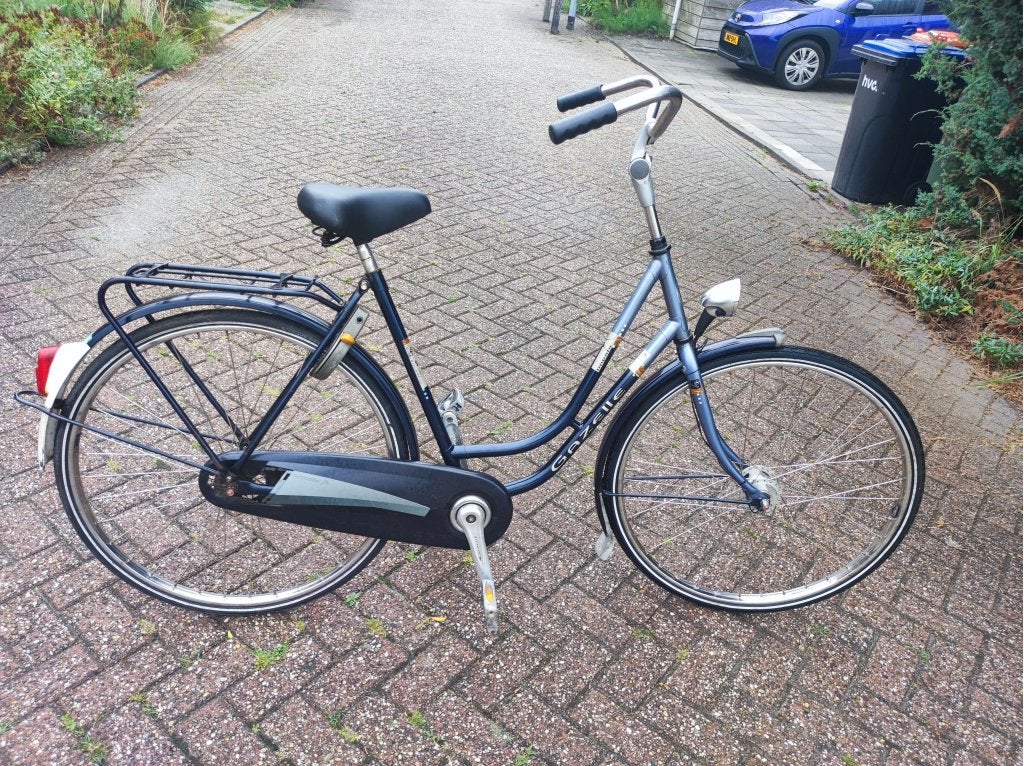 Batavus stadsfiets met  terugtraprem en eentje 3 speed 85 E, Gebruikt, Versnellingen, Niet ingevuld, 56 cm of meer