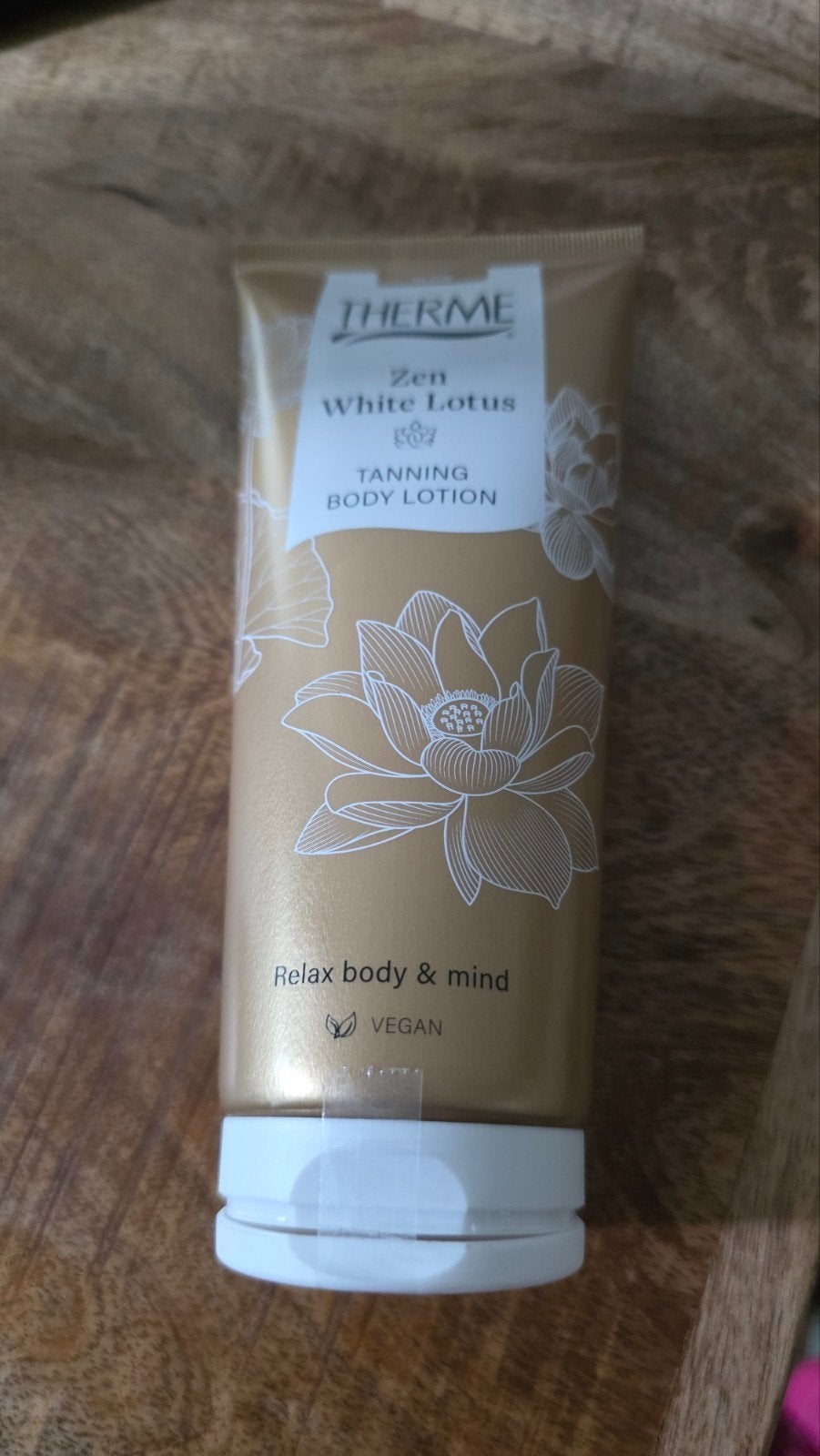 Therme Zen White Lotus Tanning Body Lotion, Ophalen of Verzenden, Nieuw, Bodylotion, Crème of Olie