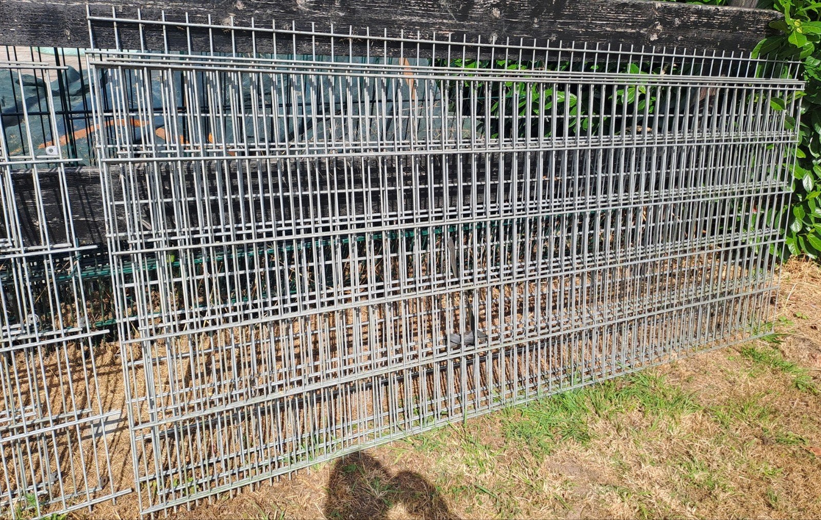 Hekwerk dubbeldraadmaten verzinkt ongeveer 16 meter lengte, Tuin en Terras, Gaas en Draad, Ophalen of Verzenden, Gebruikt, Minder dan 10 meter