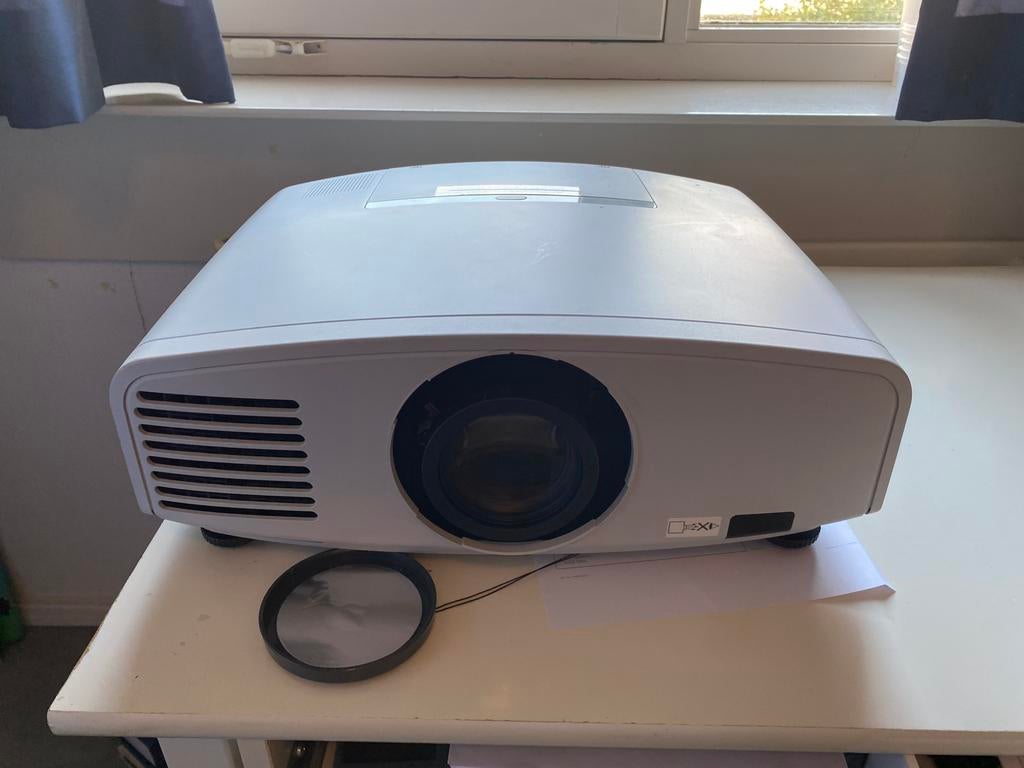 Beamer, DLP Video projector Mitsubishi XD1000 en bekabeling, Audio, Tv en Foto, Beamers, Ophalen, Gebruikt, DLP, Mitsubishi