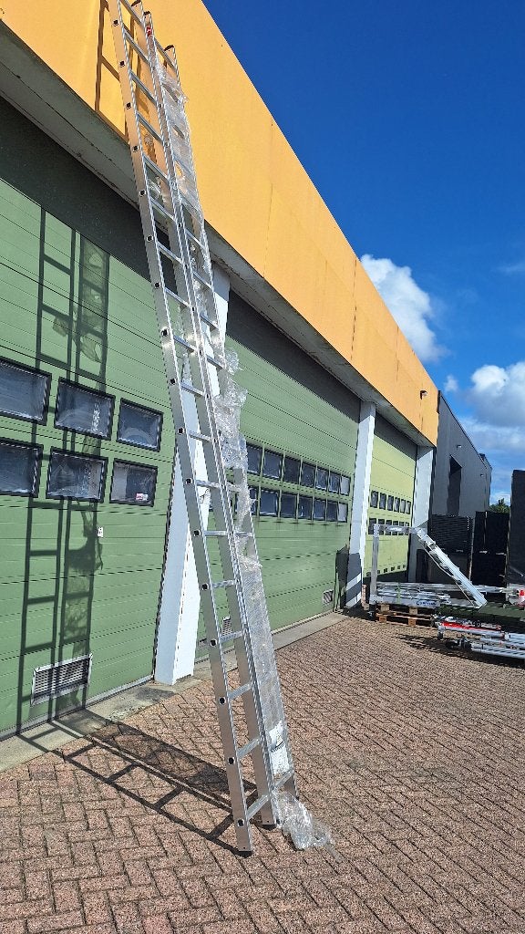 Ladder 18 tredes Hailo ProfiStep Uno 7118-001, Ophalen, Industriepark 2a9351PA Leek, Gebruikt, Ladder