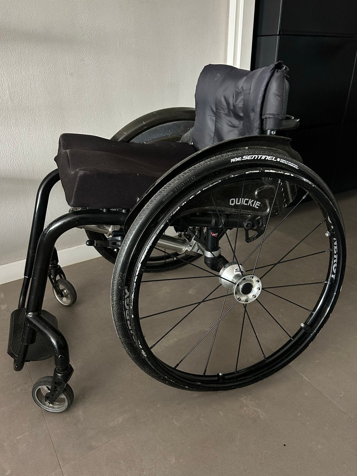 Quickie Rolstoel met handbike, Diversen, Rolstoelen, Ophalen, Gebruikt