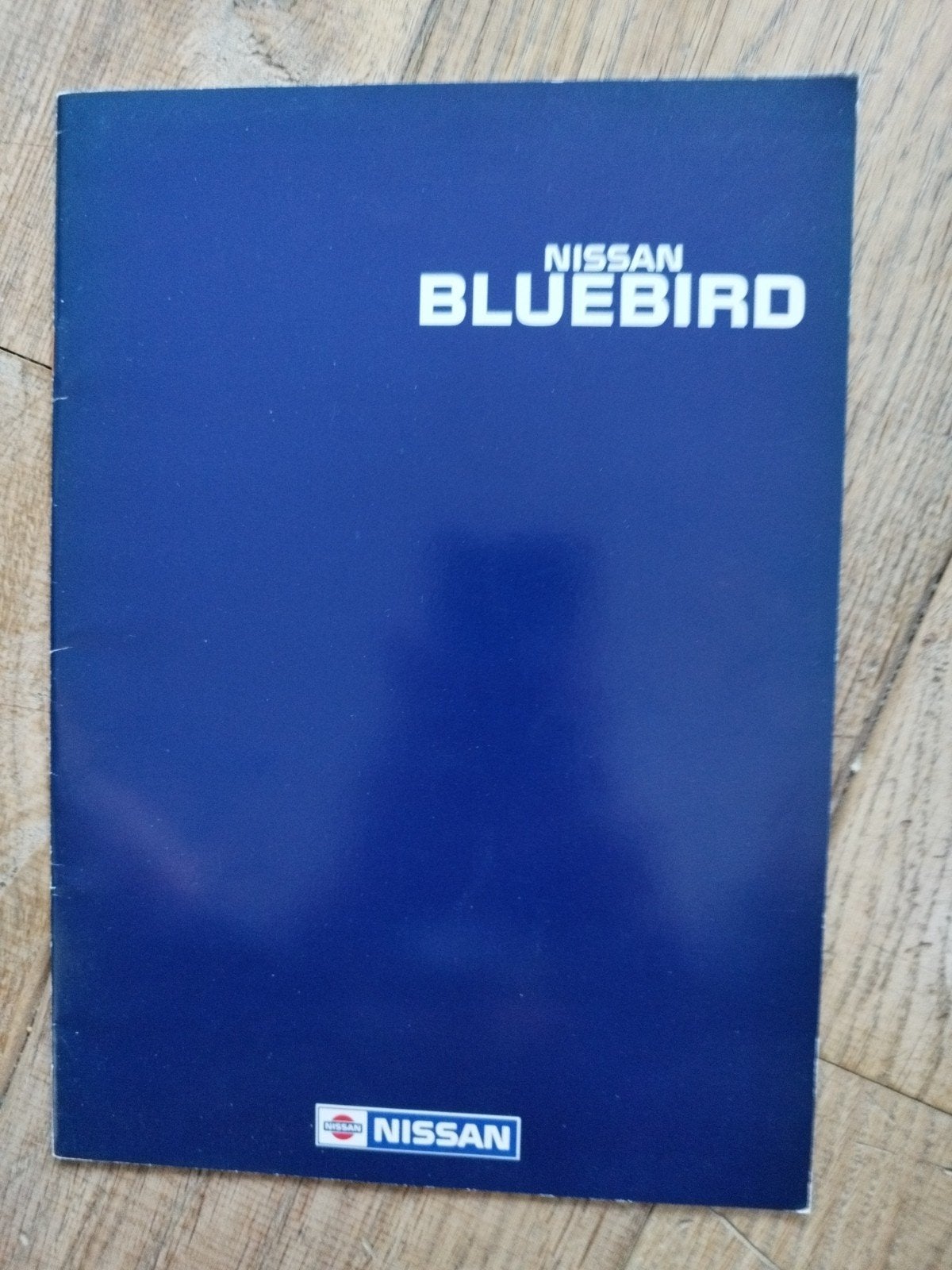 Nissan Bluebird brochure 1986 met technische bijlage, Ophalen of Verzenden, Zo goed als nieuw, Nissan, NISSAN