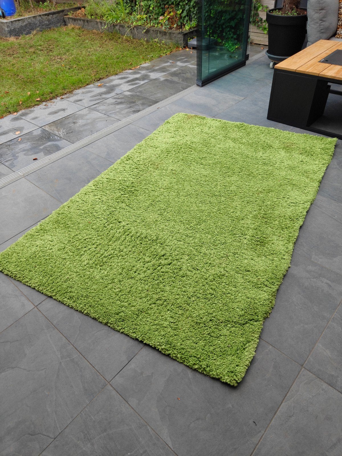 Hoogpolig groen vloerkleed 160x230 cm, Ophalen, Gebruikt, 150 tot 200 cm, 200 cm of meer