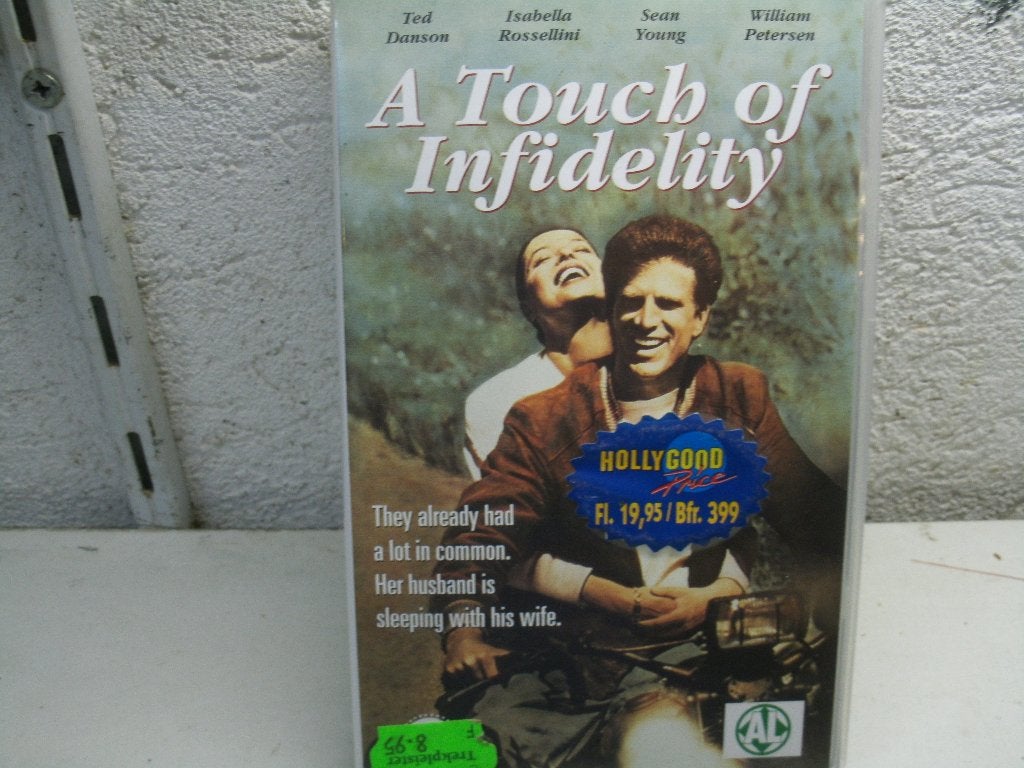 vhs 28b a touch of infidelity, Cd's en Dvd's, VHS | Film, Vanaf 16 jaar, Ophalen of Verzenden, Zo goed als nieuw, Actie en Avontuur